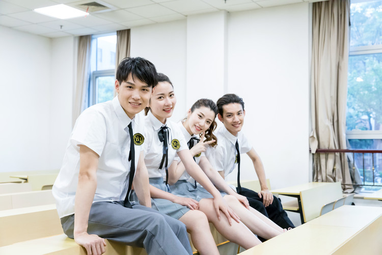 成(chéng)都(dōu)東星航空職業學(xué)院院級是什麼(me)(成(chéng)都(dōu)東星航空職業學(xué)院)