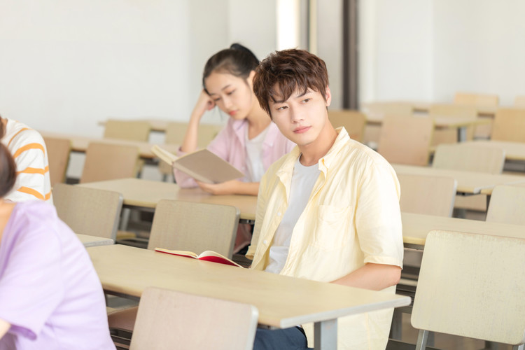 四川城市學(xué)院1十3是(四川城市學(xué)院是什麼(me)學(xué)校)