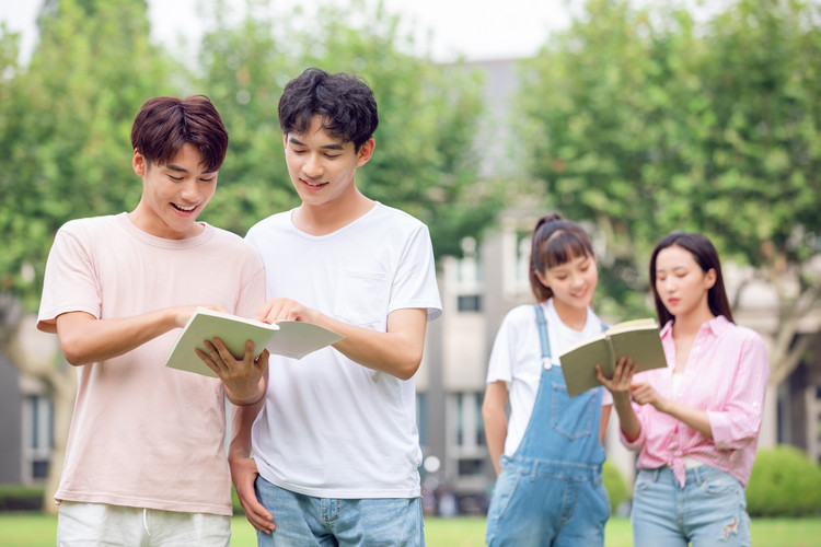 四川中專學(xué)校有普高班(中專學(xué)校裡(lǐ)的普高班有用嗎)